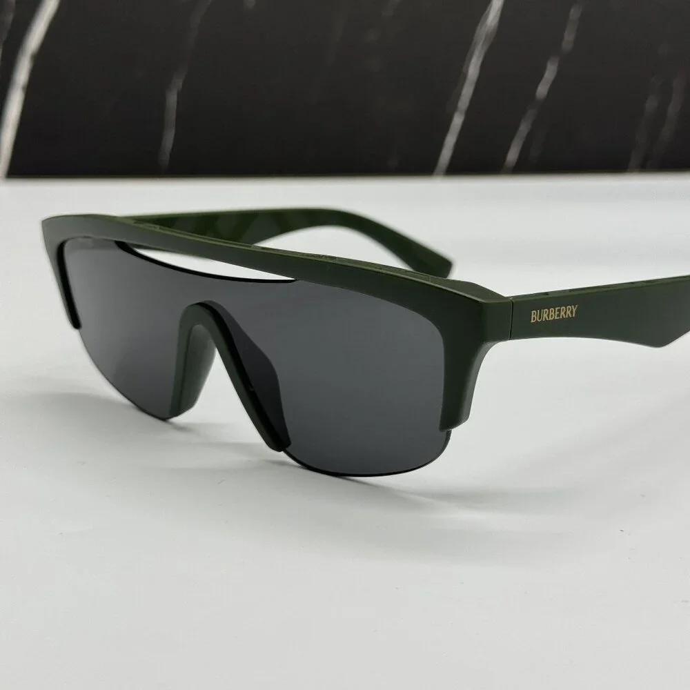Burberry material green package